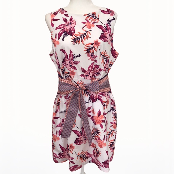 Tahari 97% Cotton Floral Tie-Waist Dress - 14 - Picture 15 of 15